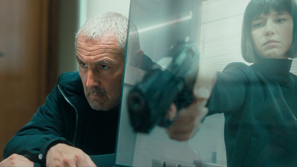 Chien 51 film – Gilles Lellouche et Adèle Exarchopoulos dans une scène de commissariat