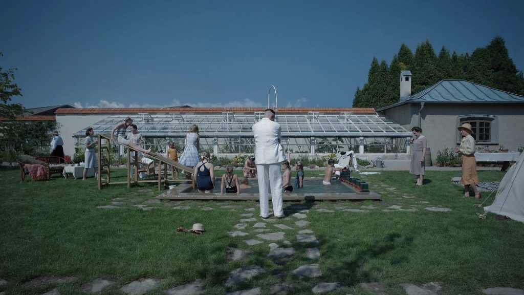 La piscine et la serre de la famille Höss dans The Zone of Interest
