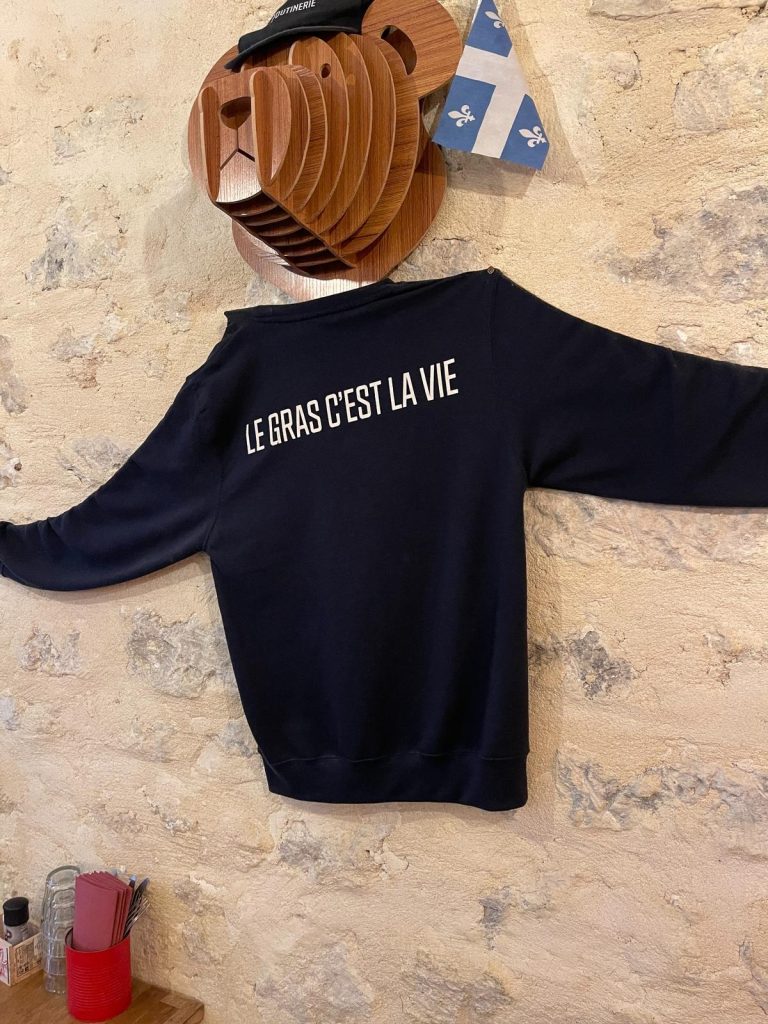 Sweat Le gras c’est la vie dans la salle de La Poutinerie